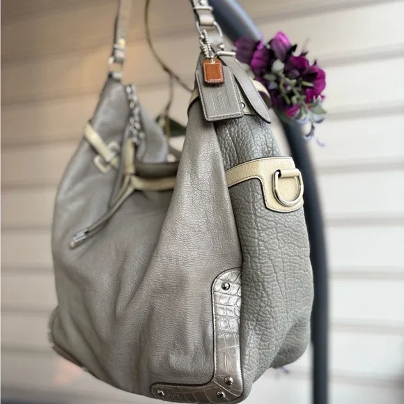 Coach Pinnacle Allie Hobo | 18665 | Rare Pinnacle Collection | 2 Hangtags | EUC - Picture 3 of 16